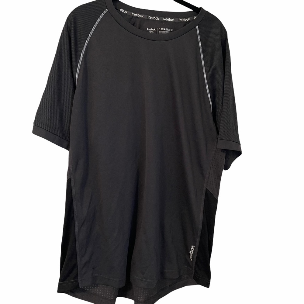 Reebok extra large XL black dry fit gym t shirt